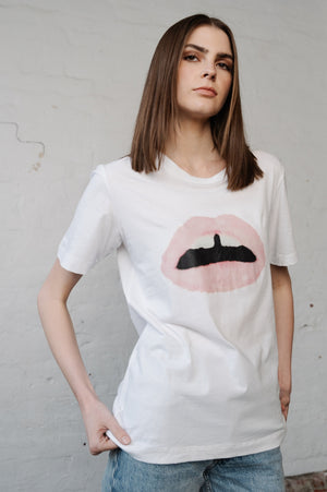 Lip Tee