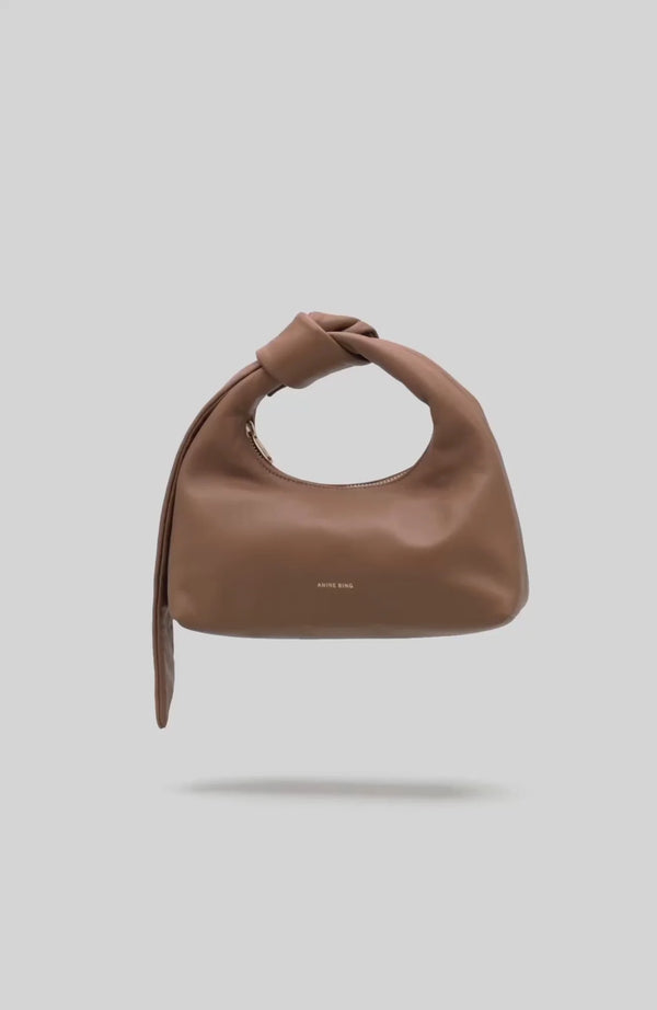 The Row Everyday Textured-leather Shoulder Bag In Camel