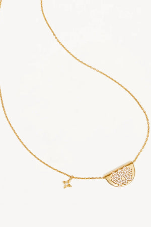 Live in Light Lotus Necklace | Gold